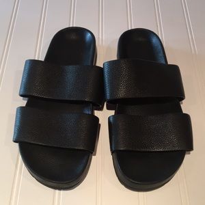 Vince Black Leather Sandals sz 38